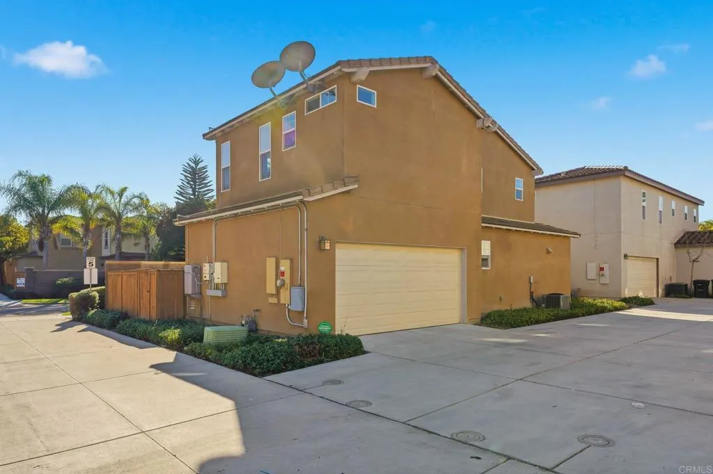 https://cdn.realtyfeed.com/cdn/127/306584706/c0c31c791c7b79f0c9e1865b54cbabf8.webp