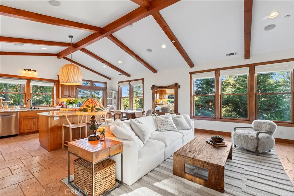 Lake Arrowhead, CA 92385