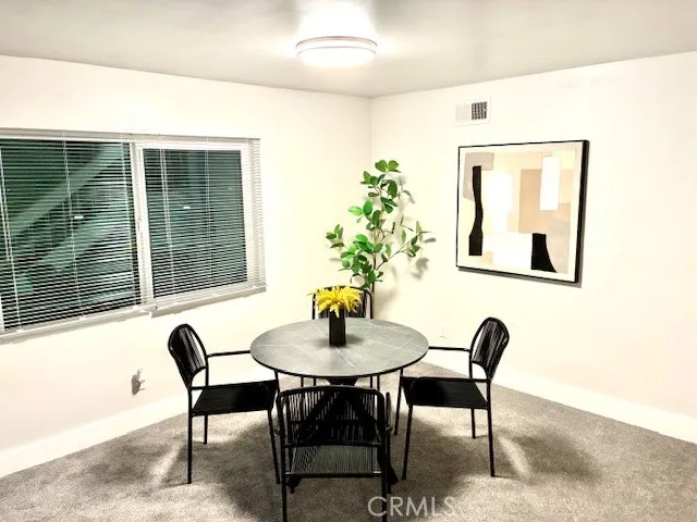 https://cdn.realtyfeed.com/cdn/127/306584785/f316517d79adb63ad3ab061e45e64d3b.webp