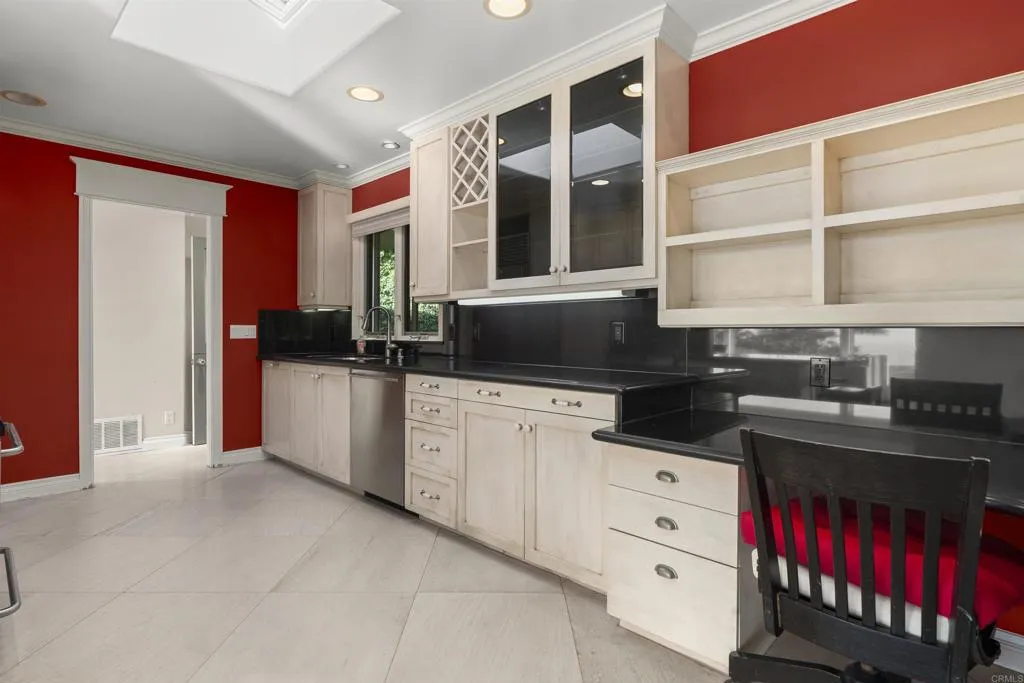 https://cdn.realtyfeed.com/cdn/127/306584858/156722314d894311f290ff7db5e1c7ac.webp