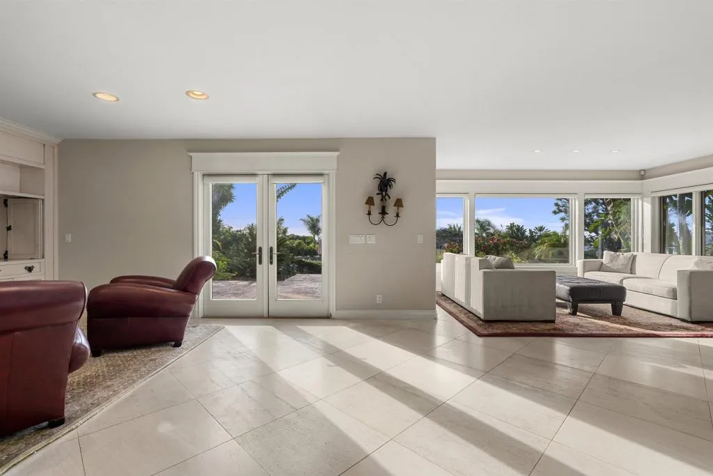 https://cdn.realtyfeed.com/cdn/127/306584858/38013c5d5c12a2e8f6f3787438e96727.webp