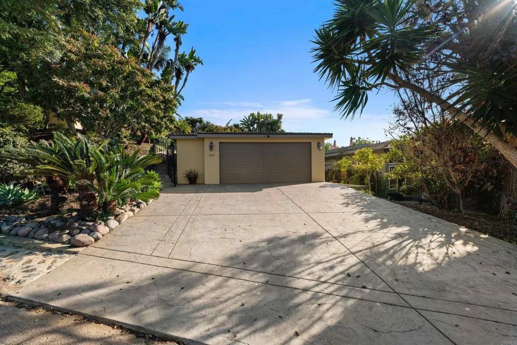 https://cdn.realtyfeed.com/cdn/127/306584858/4b8862b686f56d0b3c6e710b8e3b6ab4.webp