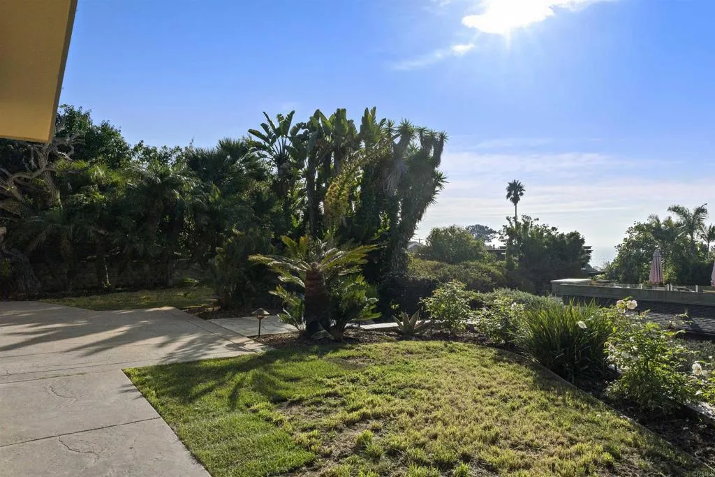 https://cdn.realtyfeed.com/cdn/127/306584858/606f988af036f41182d44fc799143bfe.webp
