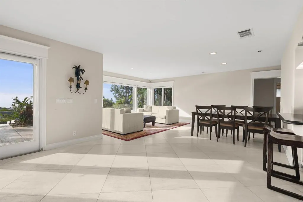 https://cdn.realtyfeed.com/cdn/127/306584858/6cd904622296915dd1c9c68ff2ac5c48.webp