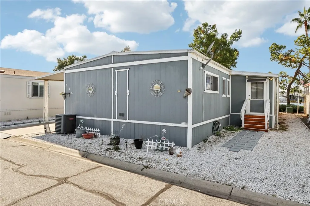 Hemet, CA 92545