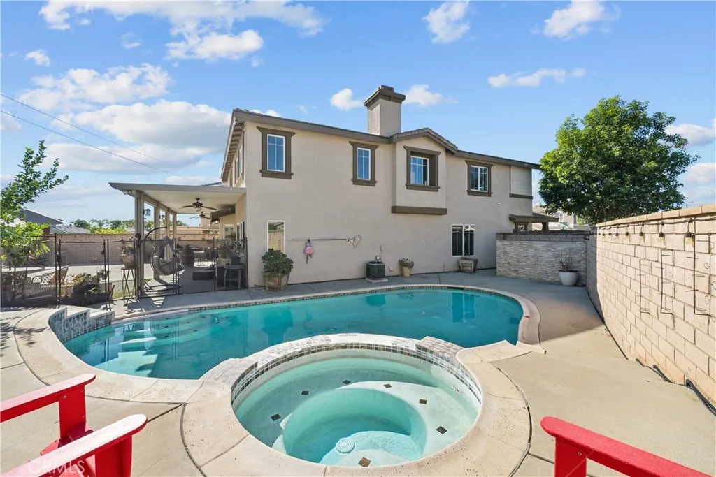 7925 Hemingway Court, Fontana, CA 92336 - Photo 2 of 30, Fontana, CA