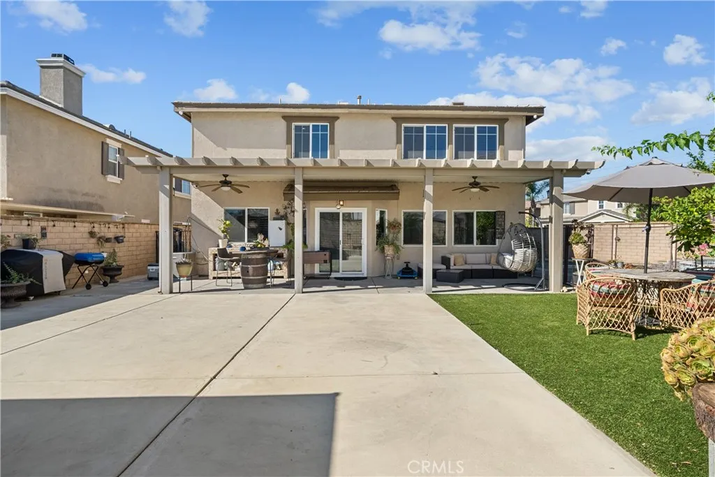 7925 Hemingway Court, Fontana, CA 92336 - Photo 3 of 30, Fontana, CA