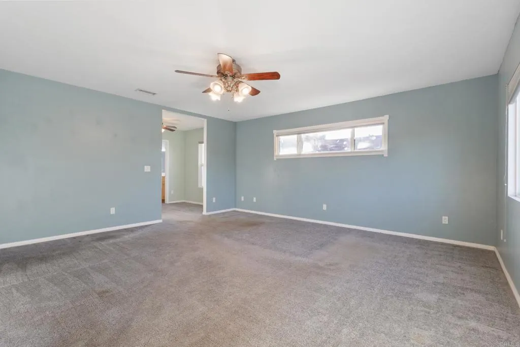 https://cdn.realtyfeed.com/cdn/127/306584908/4d5e9466b782d39dd690324842b4cbd2.webp