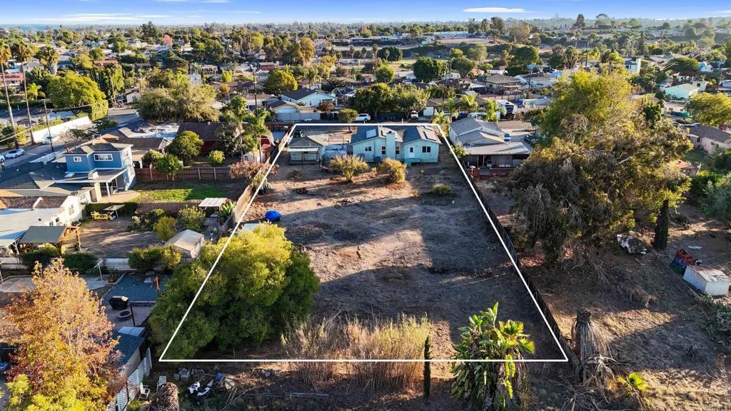 https://cdn.realtyfeed.com/cdn/127/306584908/c51ca5a0f46cb7b88c952ce2708c67fe.webp