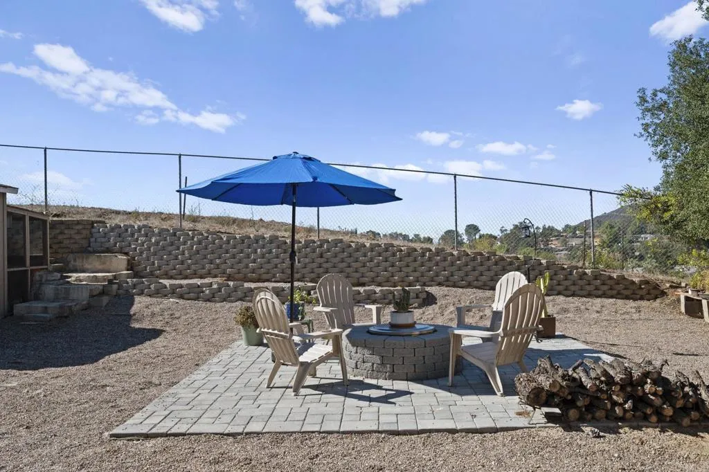 https://cdn.realtyfeed.com/cdn/127/306584926/6cd7b902113c4852d93a00624763853e.webp