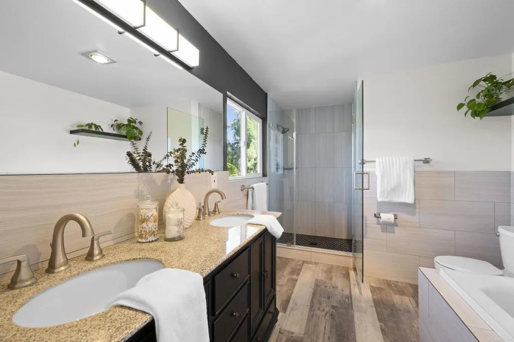 https://cdn.realtyfeed.com/cdn/127/306584926/c44cfd72c2470e7d8b9580d365c9f204.webp