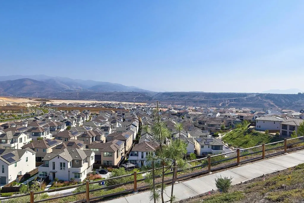 https://cdn.realtyfeed.com/cdn/127/306585052/6a49fb001e59af508dcaa900626fdf00.webp