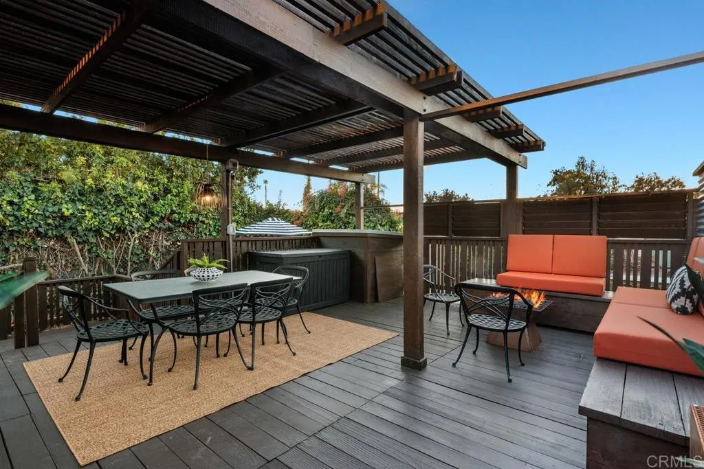 https://cdn.realtyfeed.com/cdn/127/306585085/2777c05307f6972c5a247bd9486c5555.webp