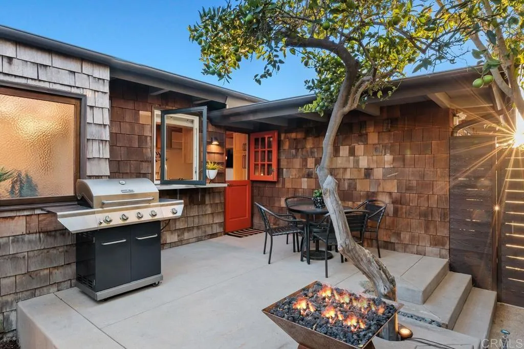 https://cdn.realtyfeed.com/cdn/127/306585085/6800ce5b607edb9c954e2039f97f1b83.webp