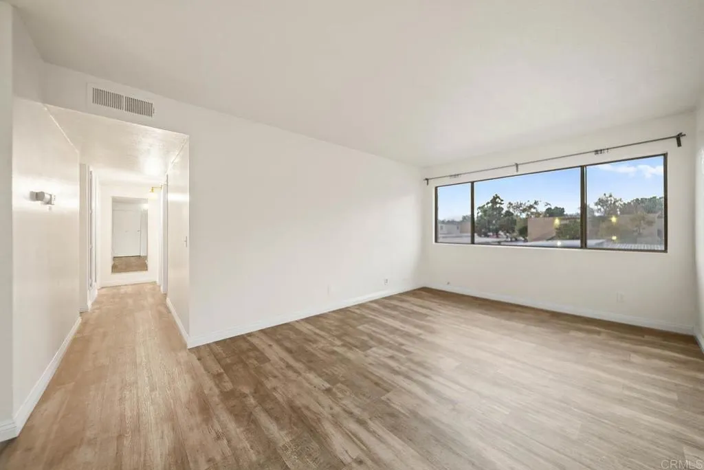 https://cdn.realtyfeed.com/cdn/127/306585170/4c7af2c19b1d827ed51df7ca747af1fd.webp