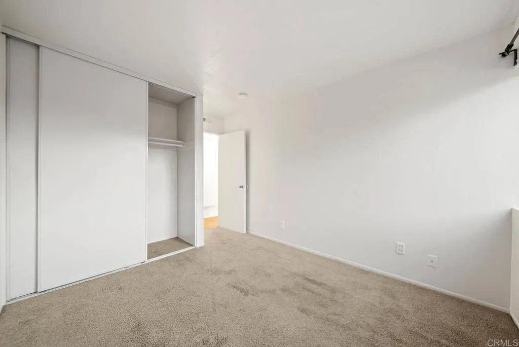 https://cdn.realtyfeed.com/cdn/127/306585170/630ae96aa06ab99aeb3b257a40dfb7b7.webp