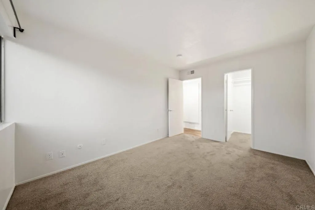 https://cdn.realtyfeed.com/cdn/127/306585170/6dc568bf17bfa33ec375819d0542aec3.webp