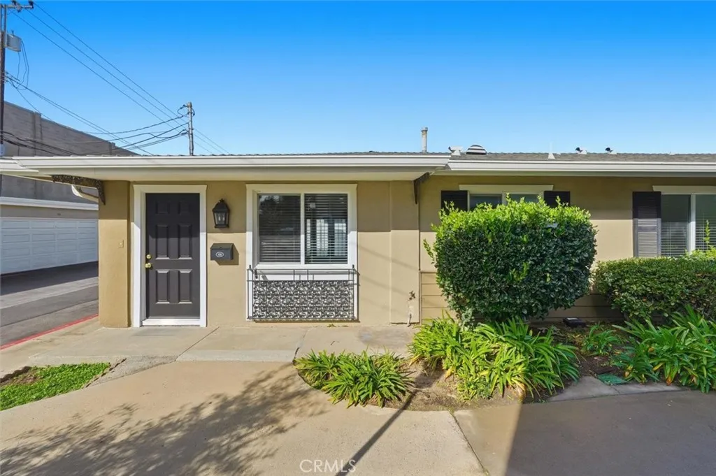 Costa Mesa, CA 92627