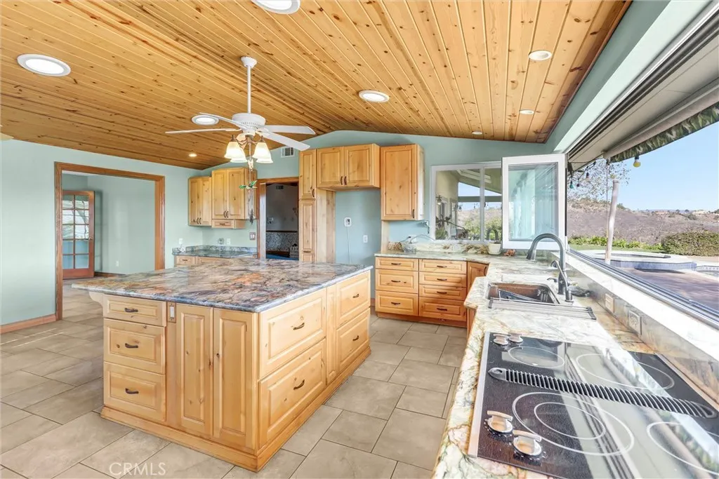 https://cdn.realtyfeed.com/cdn/127/306585294/56ccac3b5b5567c6d4b4b15813f651a5.webp