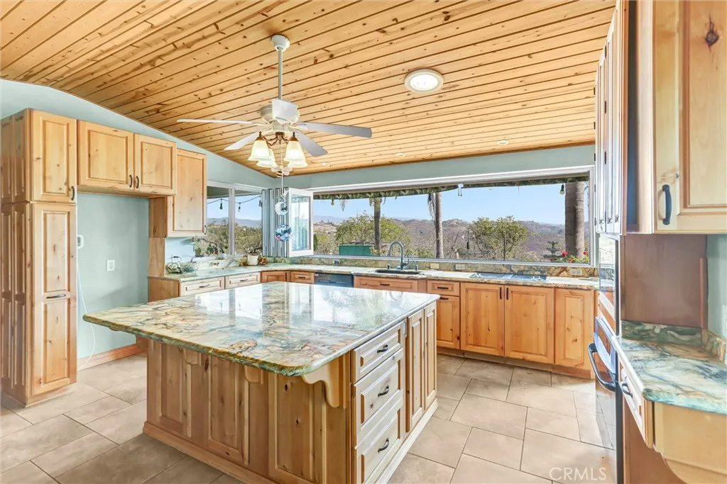 https://cdn.realtyfeed.com/cdn/127/306585294/574f01230759f063bde4e113fb1ab14c.webp