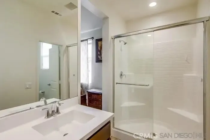 https://cdn.realtyfeed.com/cdn/127/306585295/106eadd44b20899eddb3901c116f63e2.webp