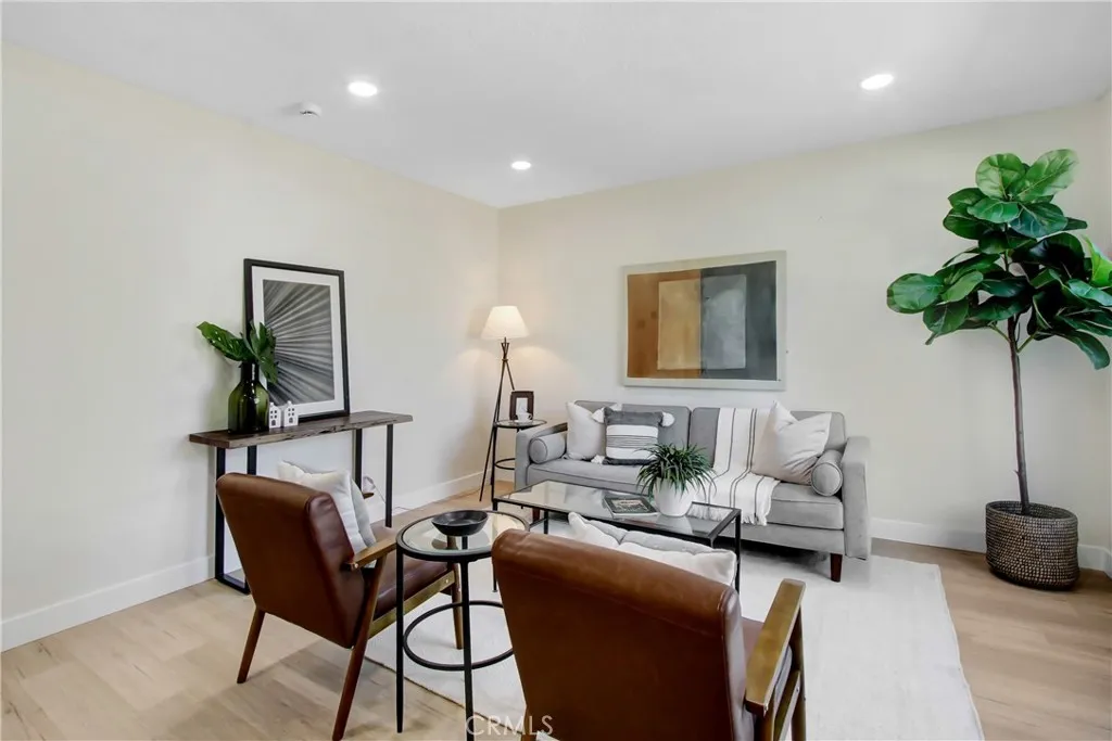 18555 Slover, Bloomington, CA 92316 - Photo 5 of 19, Bloomington, CA
