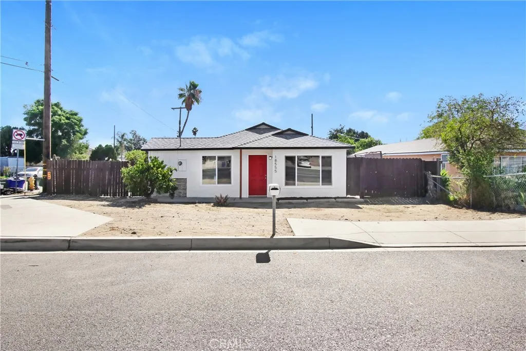 18555 Slover, Bloomington, CA 92316