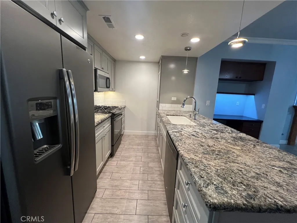 Fountain Valley, CA 92708