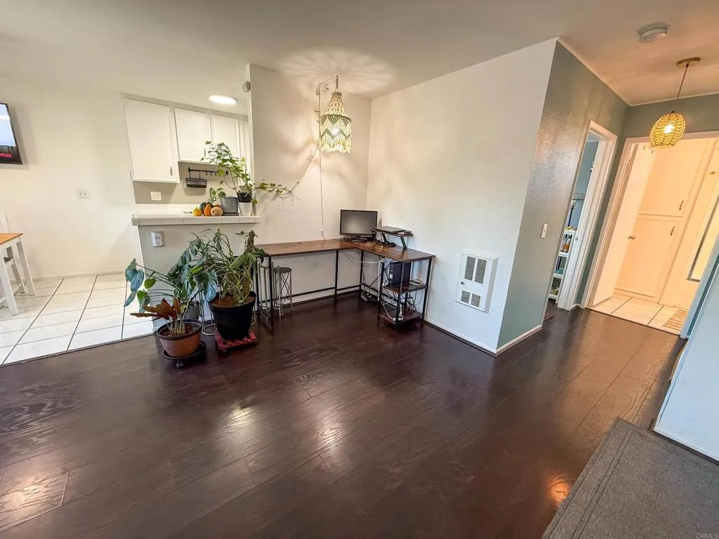https://cdn.realtyfeed.com/cdn/127/306585372/8cad80763c096d7d3b423e4eb41221d5.webp
