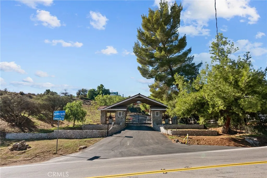 Agua Dulce, CA 91350