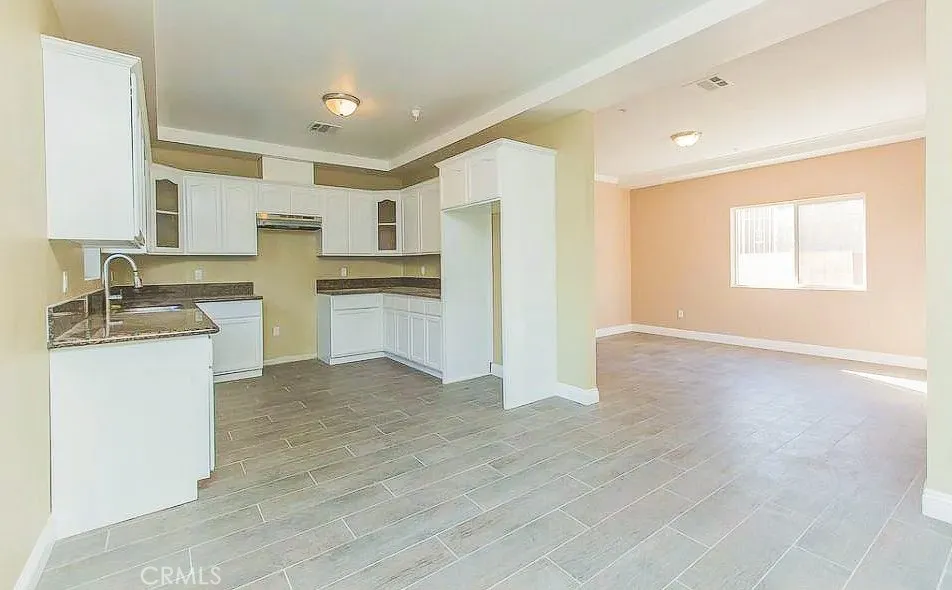 Los Angeles, CA 90003