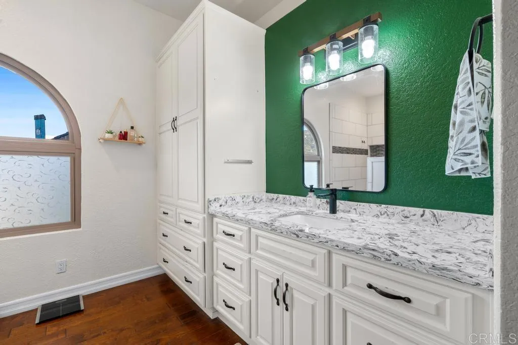 https://cdn.realtyfeed.com/cdn/127/306585425/109bd9bfc0911b96c4647de974575274.webp