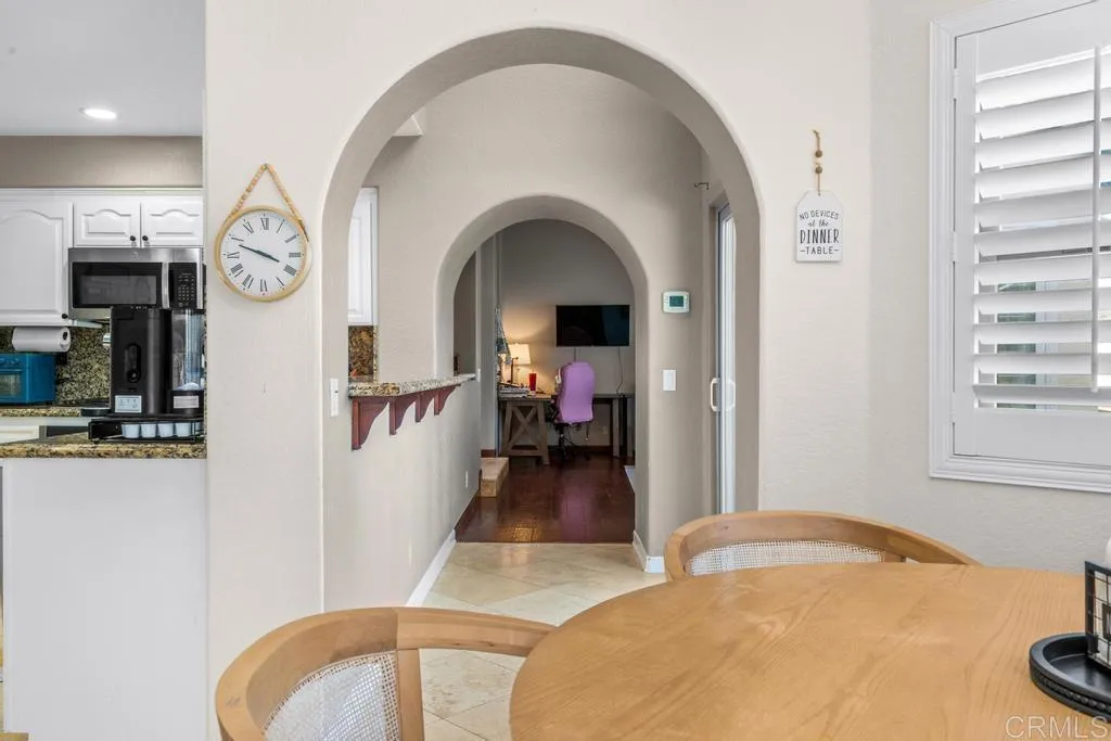 https://cdn.realtyfeed.com/cdn/127/306585425/17d708ab1e04f3594168707a742ce102.webp