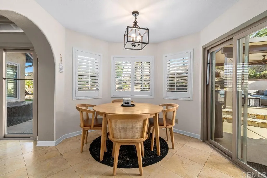 https://cdn.realtyfeed.com/cdn/127/306585425/67b3680402de56d1dfb98d30775b15c0.webp