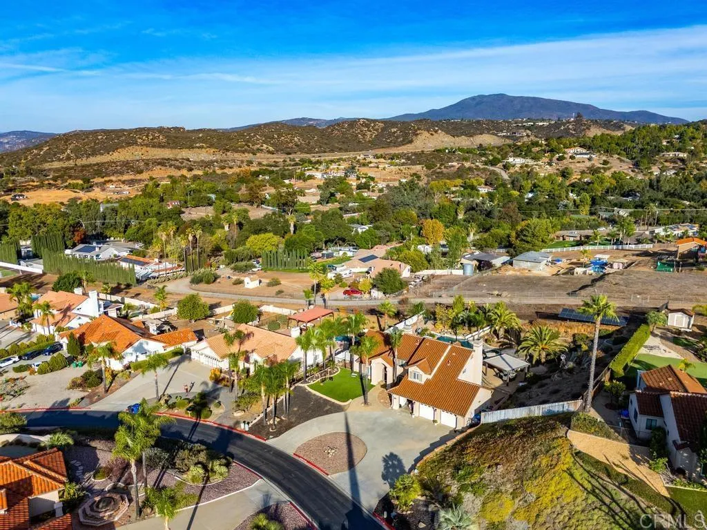 https://cdn.realtyfeed.com/cdn/127/306585425/7c9c41c9e61385cf584b8c51eae27cf1.webp