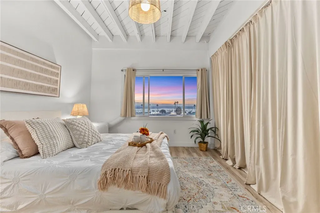 https://cdn.realtyfeed.com/cdn/127/306585497/07c906d6b9f5b0ca882fbe08c4a379a4.webp