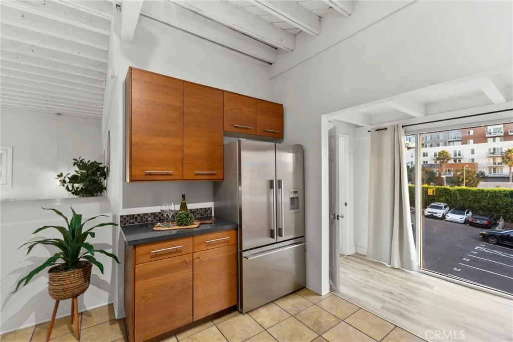 https://cdn.realtyfeed.com/cdn/127/306585497/1c40eeffdbe9646c9ced836e68574f54.webp