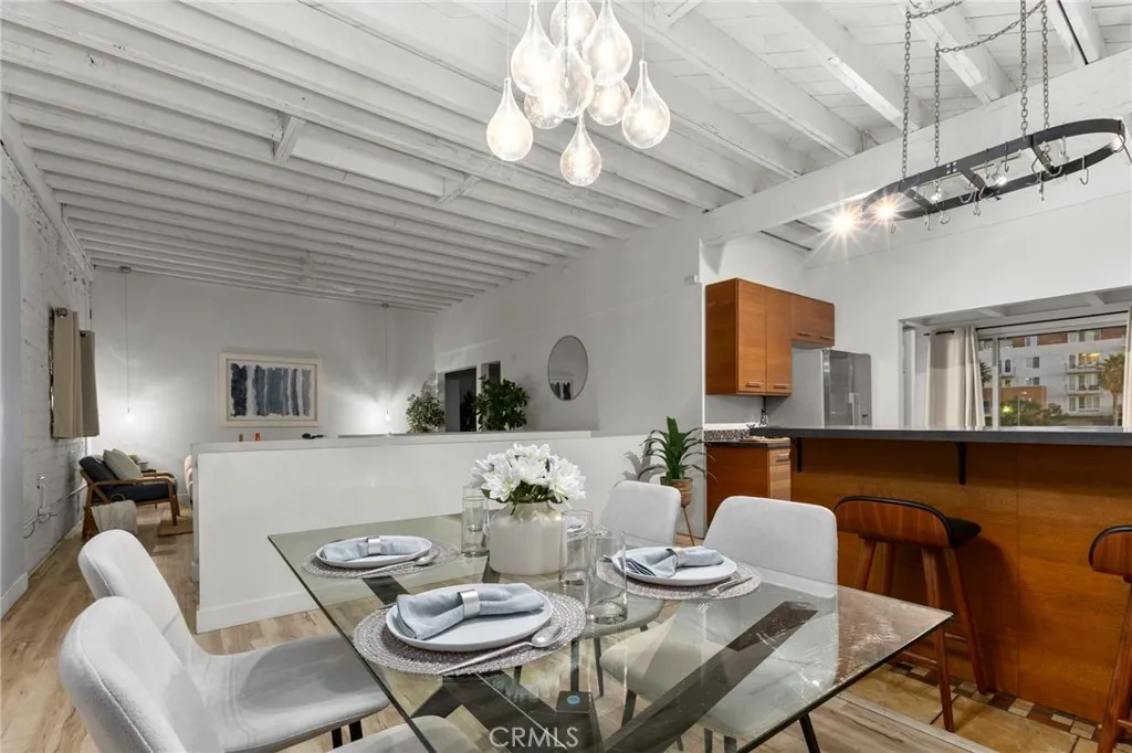 https://cdn.realtyfeed.com/cdn/127/306585497/7f7f494018ee089b5328957d71731d77.webp