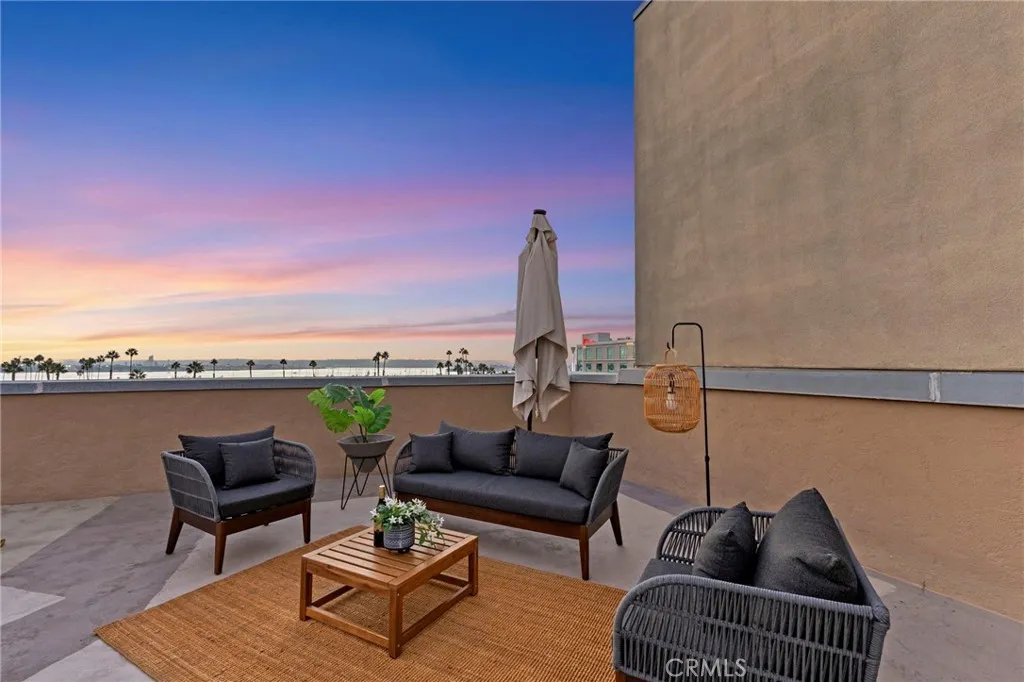 https://cdn.realtyfeed.com/cdn/127/306585497/928465ae4b2e9890a6fb914e640b850d.webp