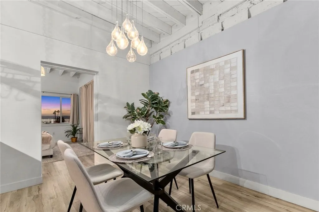 https://cdn.realtyfeed.com/cdn/127/306585497/b38d042025ef5db5ee1bc35866b2b4f7.webp