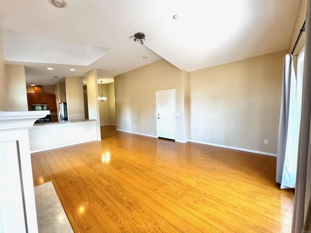 Photo #61: PTP2508469 Listing: Photo #61