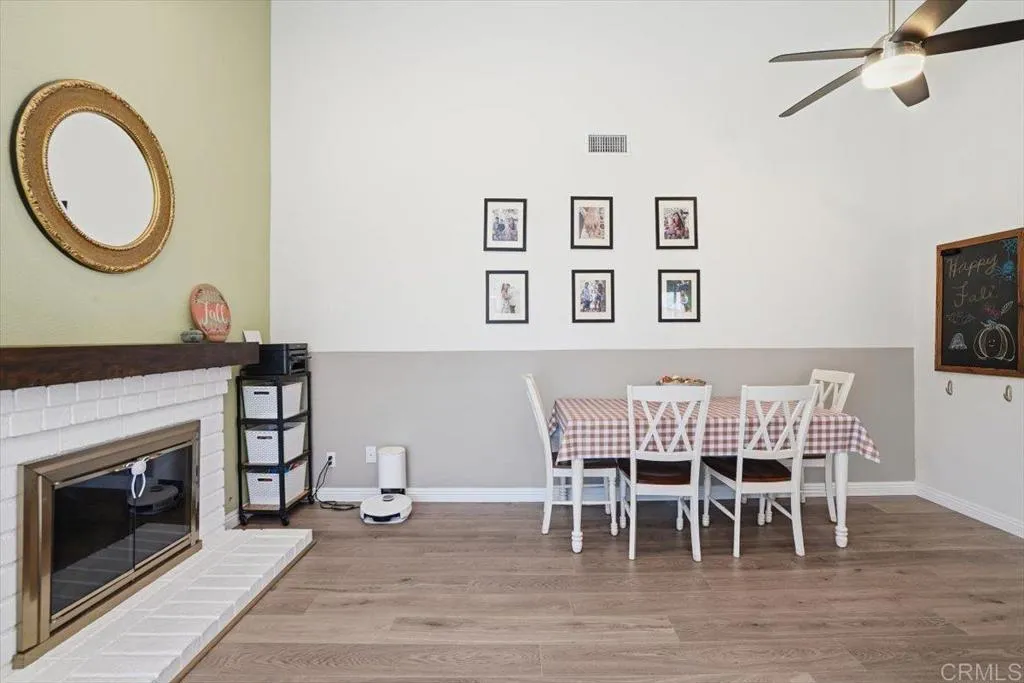 https://cdn.realtyfeed.com/cdn/127/306585590/4ccb8511323809078166003501b1eed9.webp