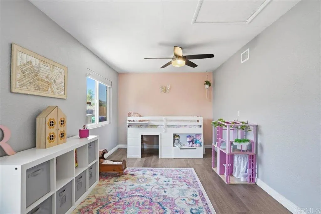 https://cdn.realtyfeed.com/cdn/127/306585590/64a840df1dc7bc696aff616811e6b445.webp