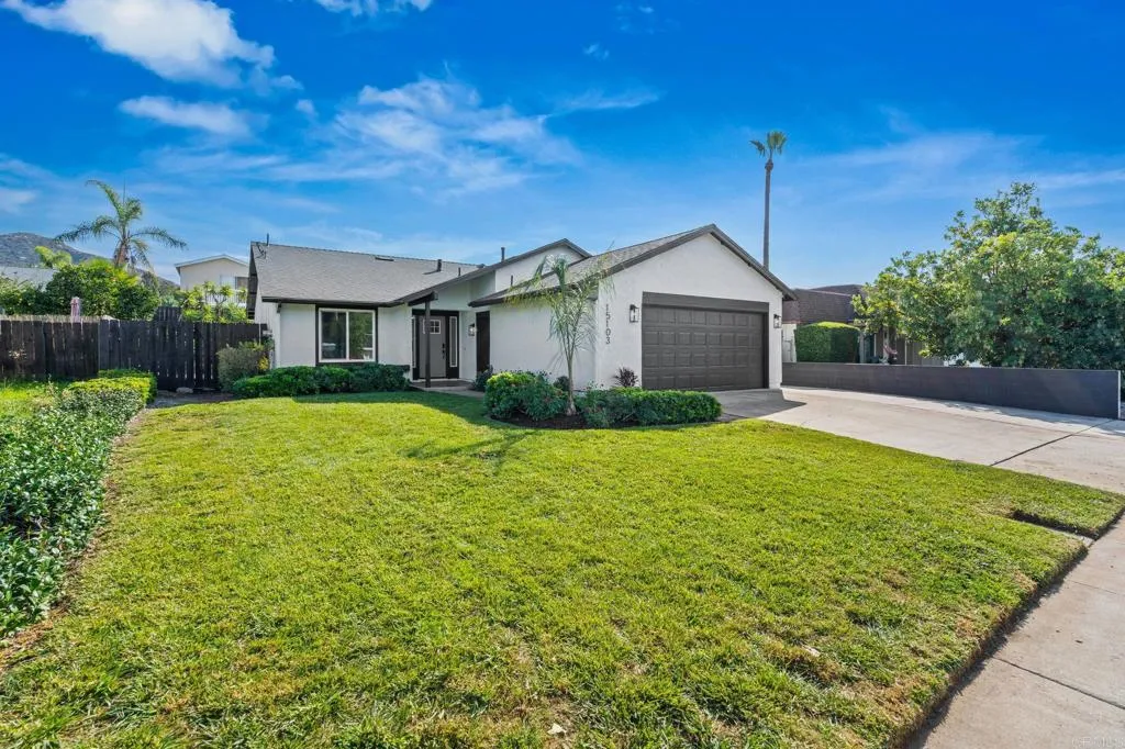 https://cdn.realtyfeed.com/cdn/127/306585704/6249f9ba60b7b62c8a741ea6ce253e26.webp