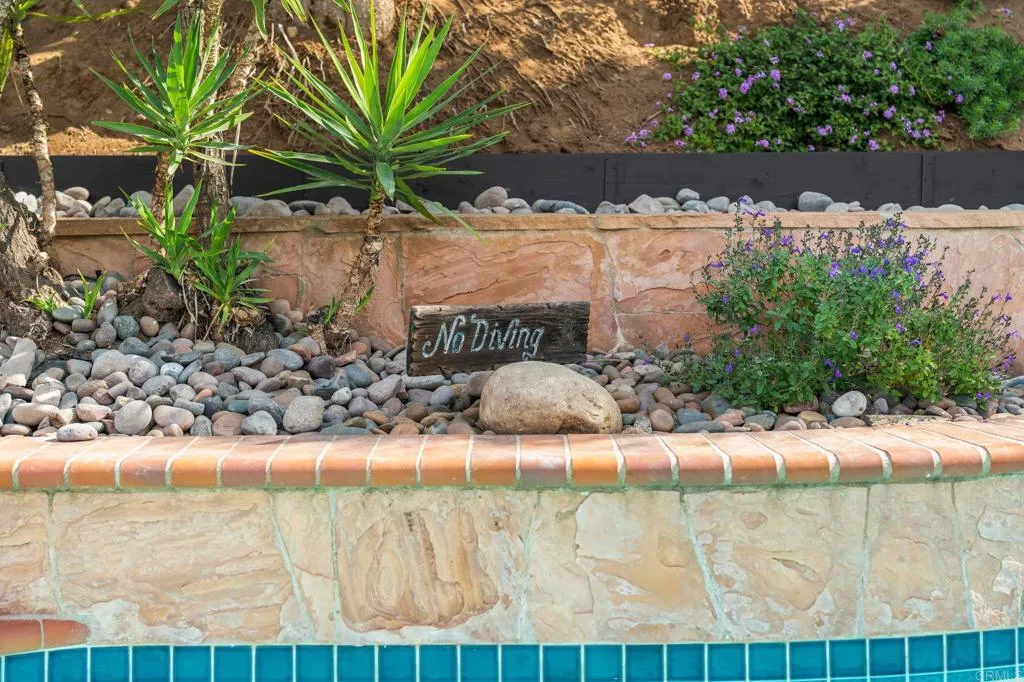 https://cdn.realtyfeed.com/cdn/127/306585704/c348a7cdd0a5330830b173fe4ce34de0.webp