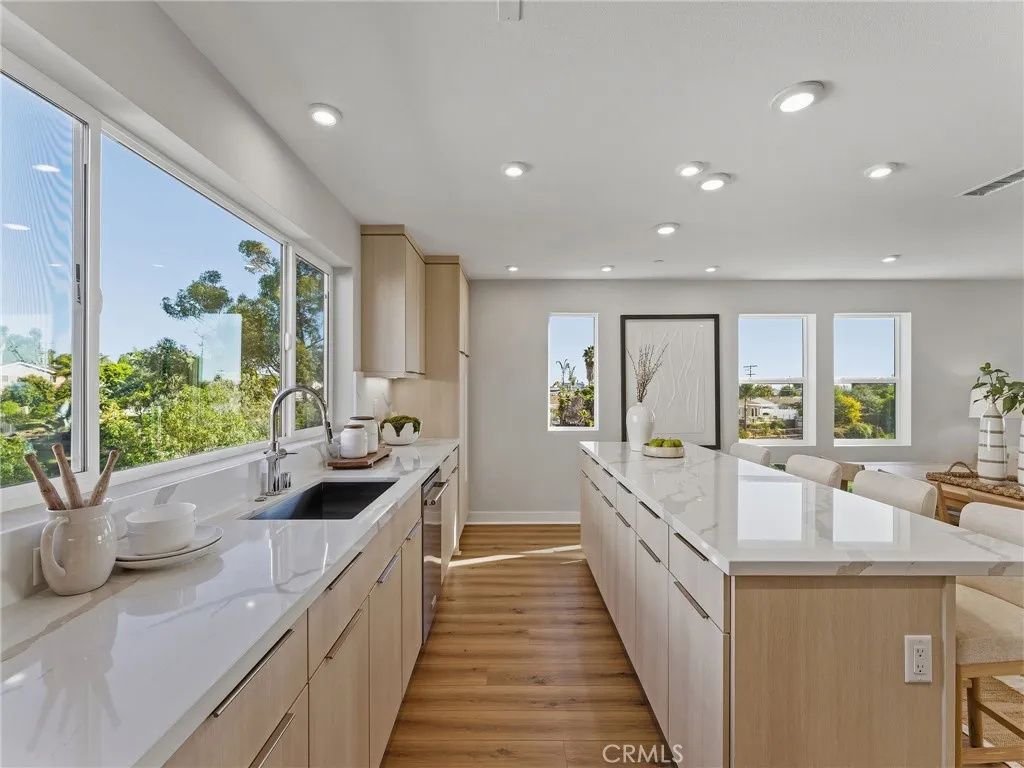 https://cdn.realtyfeed.com/cdn/127/306585709/0e33efddcbd483f493087e818eca95a5.webp
