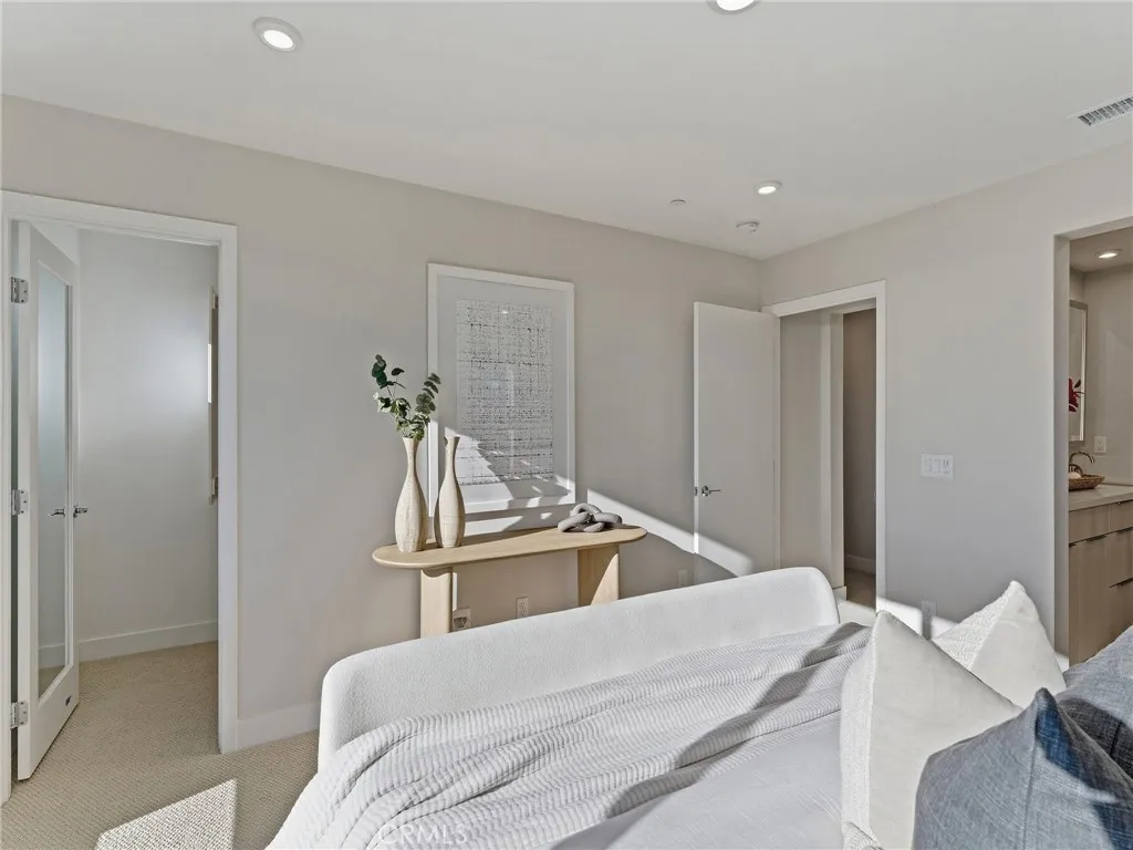 https://cdn.realtyfeed.com/cdn/127/306585709/3a545286f71deb1da897bca61b40a21a.webp