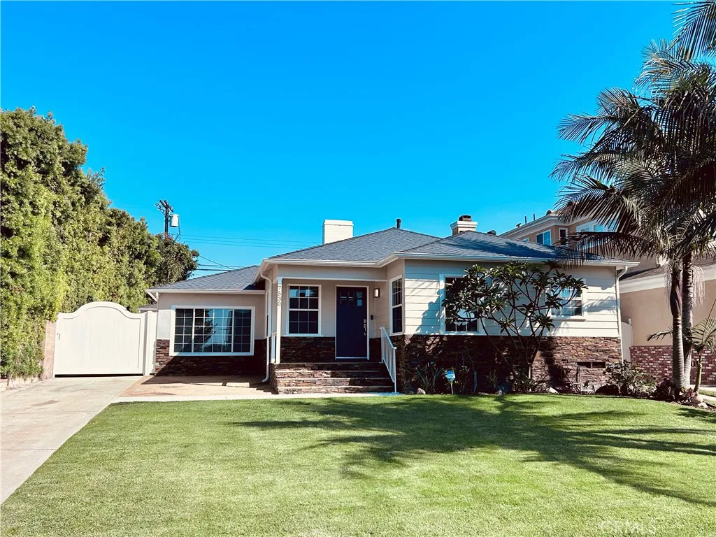 Los Angeles, CA 90045