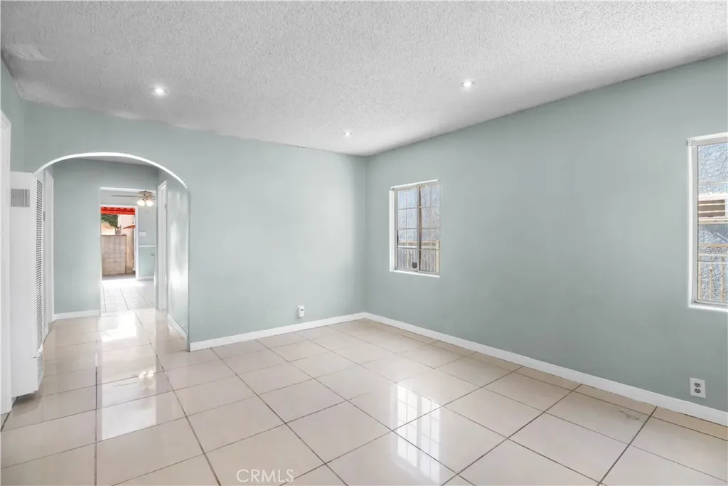 3720 Ardmore, South Gate, CA 90280 - Photo 5 of 14, South Gate, CA