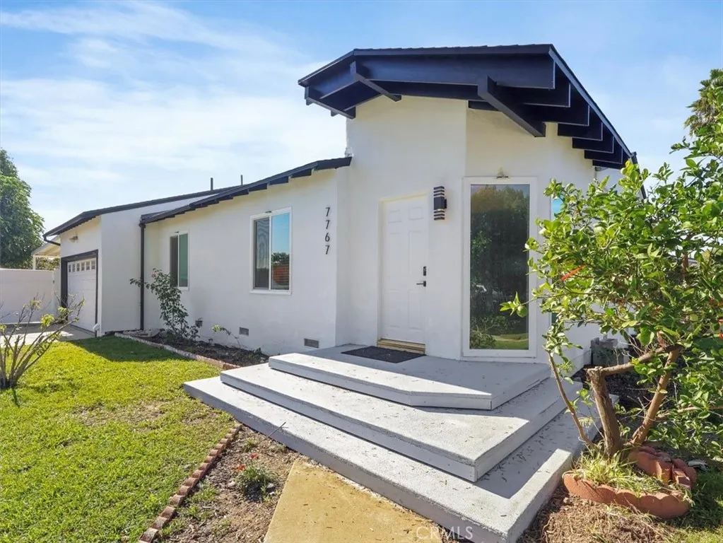 Canoga Park, CA 91304